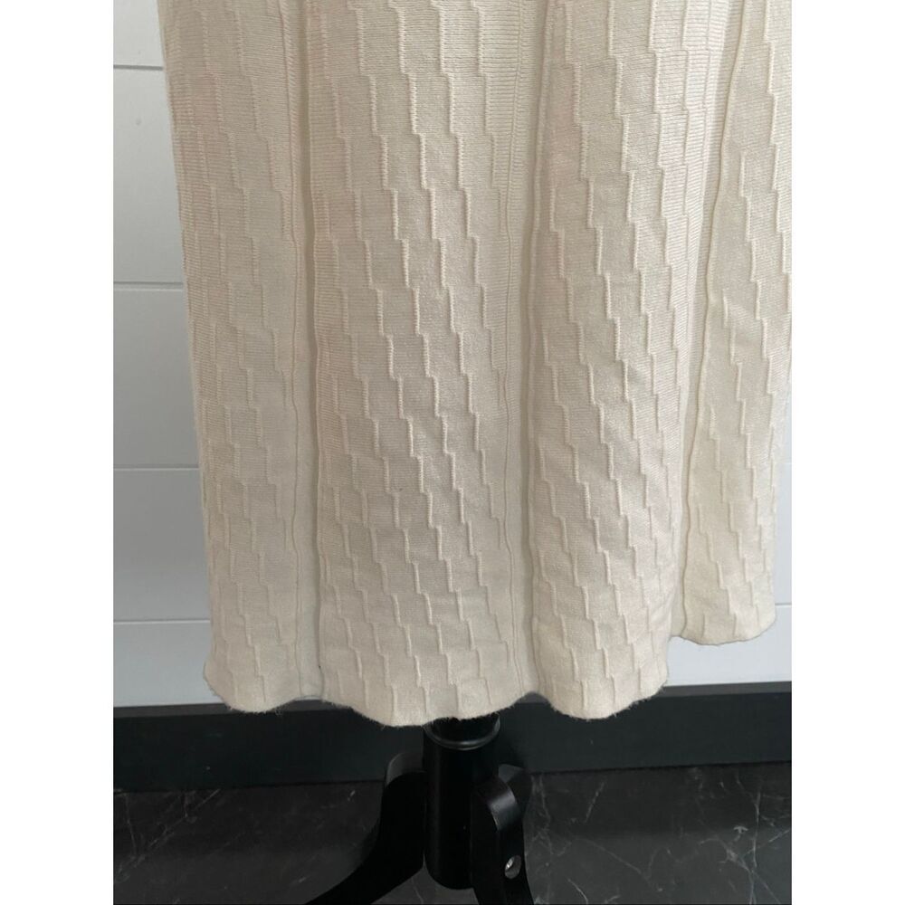 Cyrus Elegant Cream Knit Skirt A-Line Textured Midi Size M Off White NWT - Picture 3 of 10